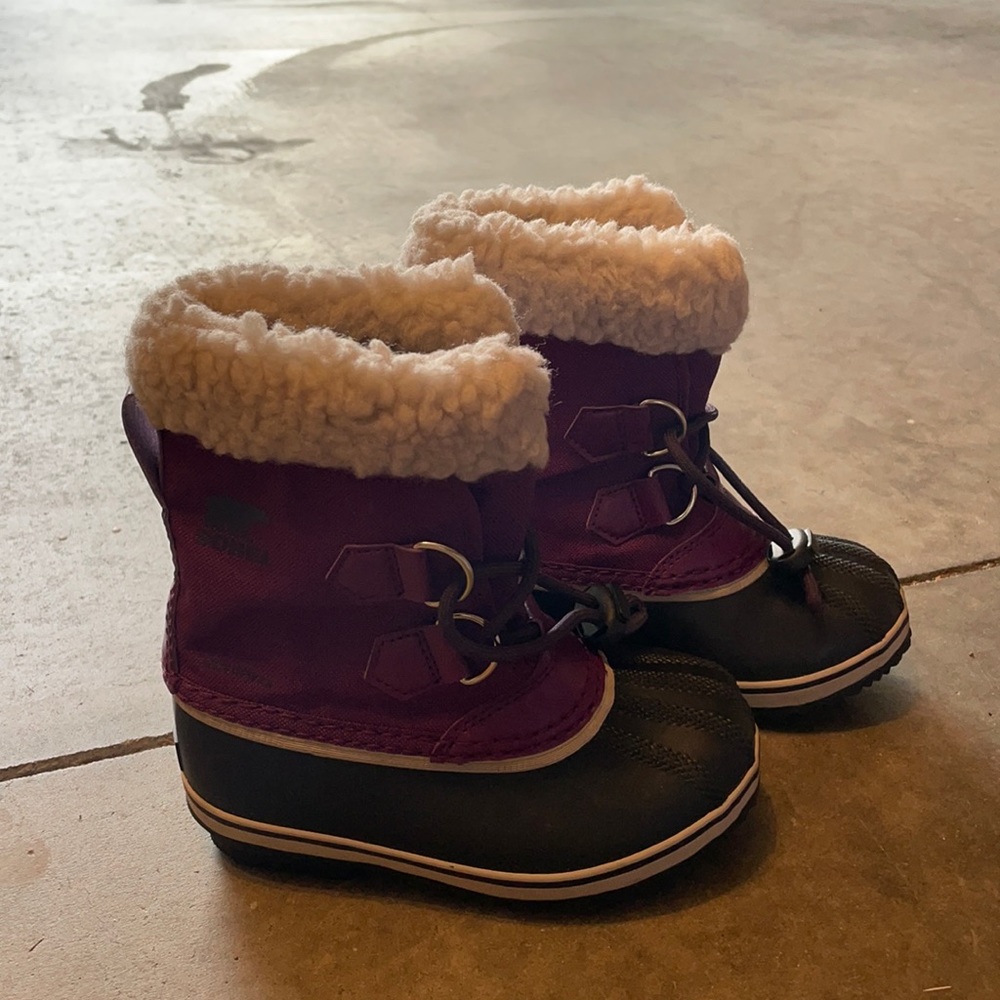 Toddler Girl Sorel snow boots